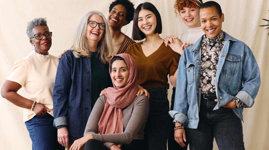 A group of 7 women