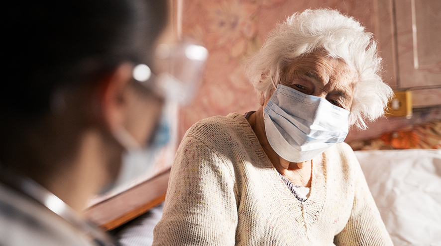 Senior woman wearing a mask.